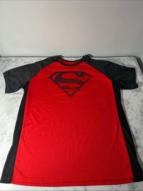 DC Comics Red and Black Superman Athletic Tee Size Large